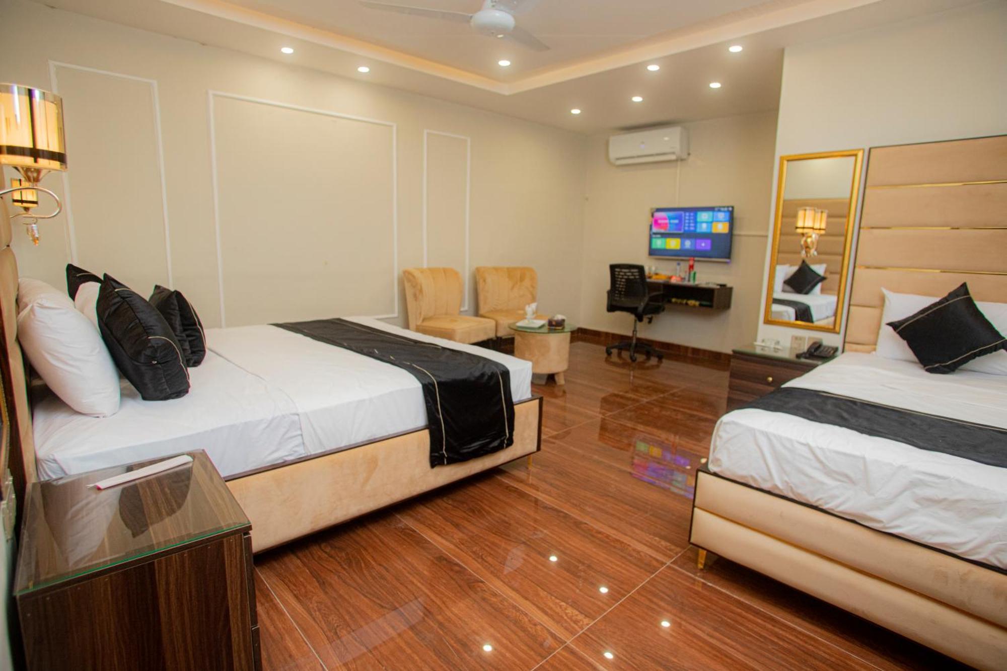 Hotel White Season Gulberg Lahore Exterior photo