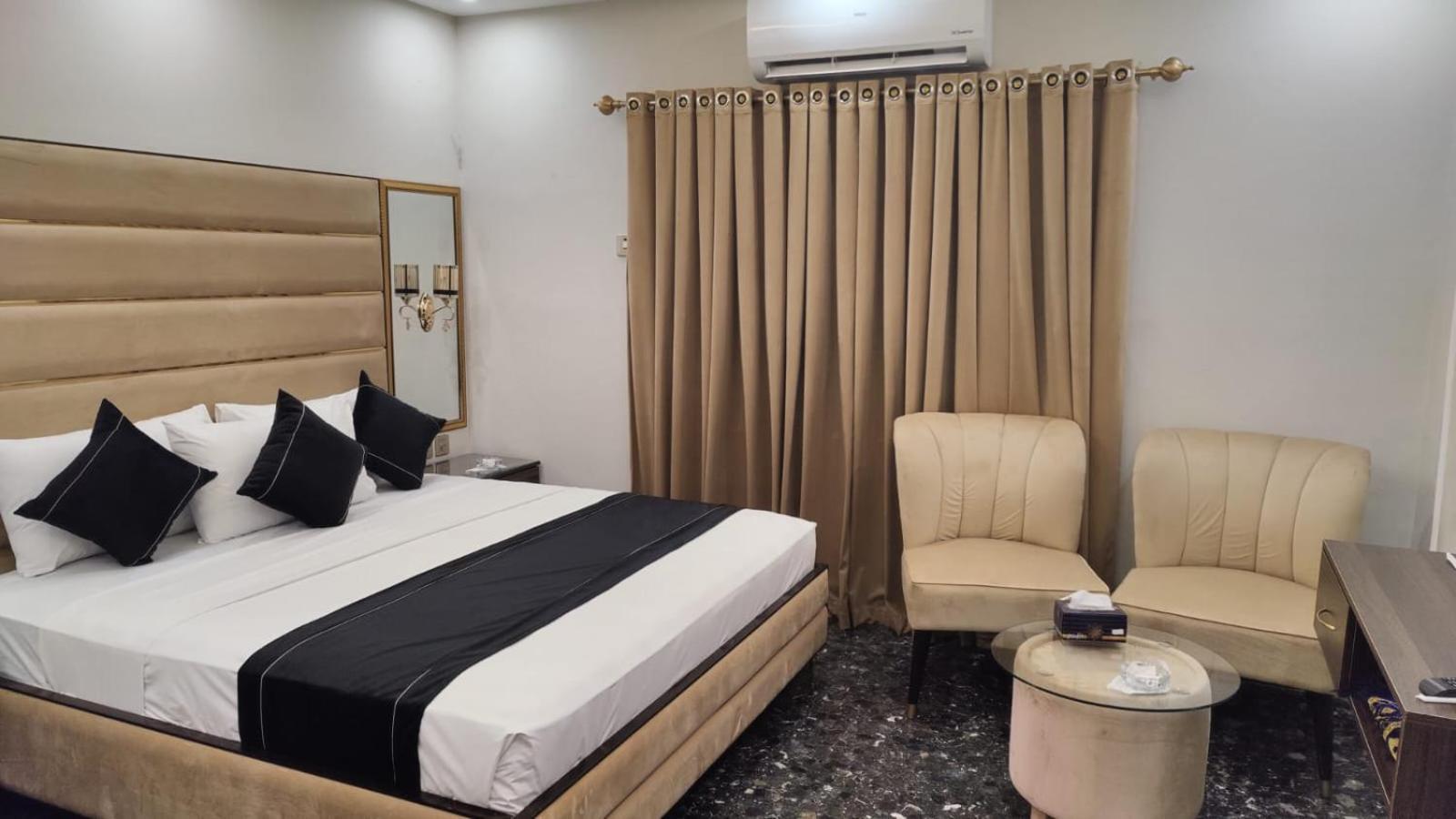 Hotel White Season Gulberg Lahore Exterior photo